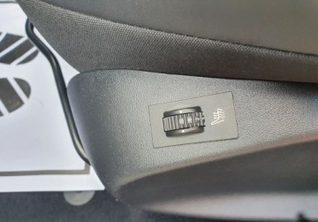 Peugeot 2008 I SUV Facelifting 1.2 PureTech 110KM 2016 Peugeot 2008 Panorama LED Nawigacja GetHelp 1.2 Benzyna 110KM, zdjęcie 20