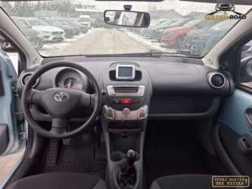 Toyota Aygo I Hatchback 3d 1.0 VVT-i 68KM 2005 Toyota Aygo 1,0 klima wspomaganie elektryka radio zarejestrowany Benzyna, zdjęcie 11