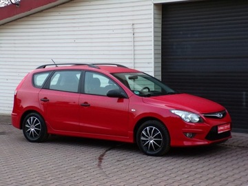 Hyundai i30 I CW Facelifting 1.4 DOHC 109KM 2010 Hyundai i30 Klimatyzacja / Gwarancja / 1.4 / 109KM, zdjęcie 12