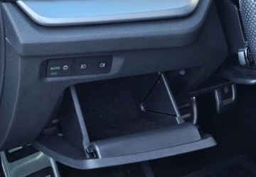 Skoda Octavia IV Liftback 1.5 TSI EVO 150KM 2023 Skoda Octavia Czarna Perla - Sportowe fotele - Top LED Matrix - ACC 210 km, zdjęcie 14