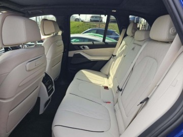 BMW X5 G05 2024 BMW X5 M60 XDrive 2024 4.4 Benzyna 523KM, zdjęcie 10