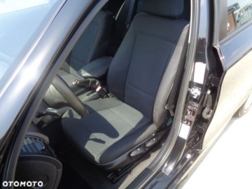 BMW Seria 1 E81/E87 Hatchback 5d E87 2.0 118d 143KM 2009 BMW Seria 1 2.0 143PS Bezwypadkowy Ksiazka Top Stan Gwarancja 2.0 Diesel, zdjęcie 17