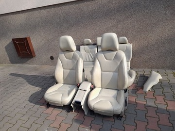 FOTELE KANAPA JASNA SKÓRA VOLVO XC60 2010R UK