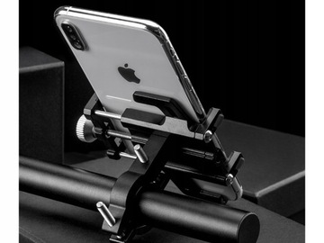 Прочный велодержатель для телефона на мотоцикл.