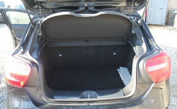 Mercedes Klasa A W176 Hatchback 5d 1.8 200 CDI BlueEFFICIENCY 136KM 2013 Mercedes-Benz Klasa A 1.8 Diesel 136KM, zdjęcie 11