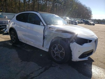 Alfa Romeo Stelvio SUV Facelifting 2.0 Turbo 280KM 2023 Alfa Romeo Stelvio Sprint 2023 2.0l 2.0 Benzyna 280KM, zdjęcie 4