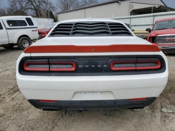 Dodge Challenger III 2017 Dodge Challenger RT 2017 5.7l 5.7 Benzyna 372KM, zdjęcie 2