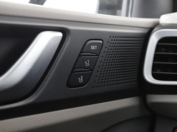 Hyundai IONIQ Hatchback 1.6 GDi 141KM 2017 Hyundai IONIQ Plug-In full LED jasne skóry klima, zdjęcie 38