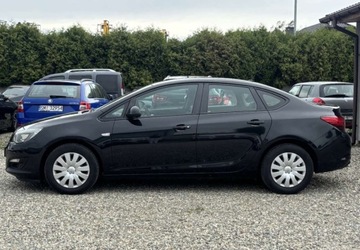 Opel Astra J Sedan 1.4 Turbo ECOTEC 140KM 2016 Opel Astra Samochod krajowy 1.4 BenzynaLPG 141KM, zdjęcie 2