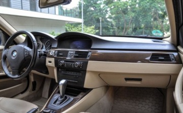 BMW Seria 3 E90-91-92-93 Coupe E92 325d 197KM 2009 BMW Seria 3 3.0D Skory Automat Lift 3.0 Diesel 197KM, zdjęcie 9