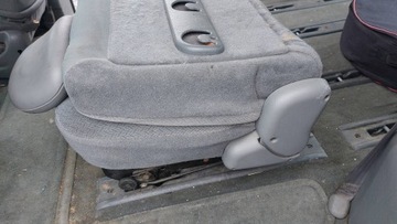 SEDADLO ZADNÍ CENTRÁLNÍ DODGE CARAVAN IV