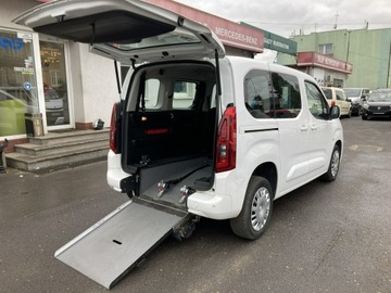 Opel Combo E Kombivan 1.5 Diesel 131KM 2020 Opel Combo niepełnosprawnych rampa inwalida 2020