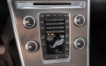 Volvo XC60 I SUV Facelifting 2.0 D4 DRIVE-E 190KM 2015 Volvo XC 60 D4 190KM SUMMUM Xenon Skora Navi Virtual Panorama El.Klapa Ful, zdjęcie 24