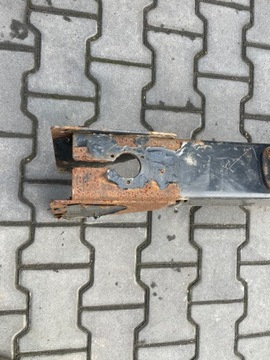 БУКСИРОВОЧНЫЙ КРЮК IVECO DAILY 35C 06-22