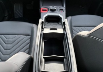 Jeep Compass II 2026 Jeep Compass e-Hybrid FIRST EDITION e-Hybrid 145 KM e-DCT6 FWD 1.2 Hybryda, zdjęcie 13