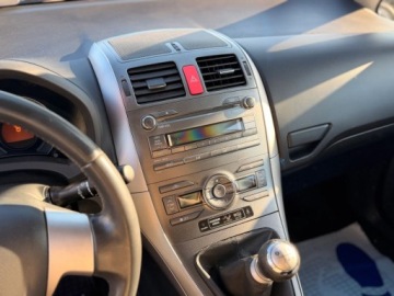 Toyota Auris I Hatchback 3d Facelifting 1.33 Dual VVT-i 101KM 2009 Toyota Auris Pelen serwis Zadbany Benzyna 1.3 Benzyna 101KM, zdjęcie 13