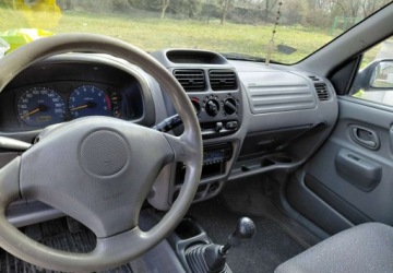 Suzuki Ignis I 1.3 i 16V 83KM 2001 Suzuki Ignis Ladny Suzuki Ignis 1.3cm 84KM Klima super stan dlugie oplaty, zdjęcie 5