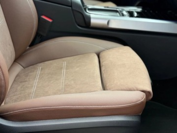 Mercedes GLB SUV AMG 35 2.0 306KM 2025 Mercedes-Benz GLB GLB35 AMG Premium Plus - Hak - Burmester 2.0 Benzyna, zdjęcie 19