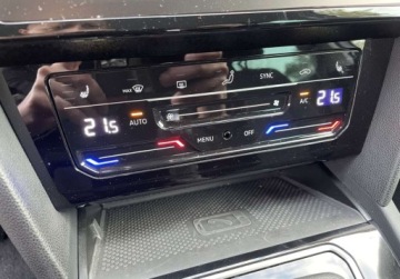 Volkswagen Passat B8 Variant Facelifting 2.0 TSI 190KM 2022 Volkswagen Passat 2.0TSI 190KM DSG Business salon Polska 1wl serwis grzana, zdjęcie 20