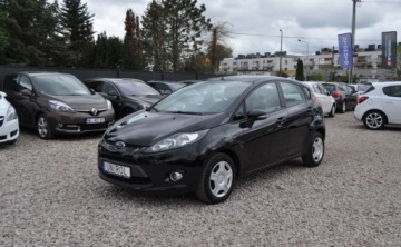 Ford Fiesta VII Hatchback 5d 1.25 Duratec 82KM 2012 Ford Fiesta 1.25 Benzyna Klimatyzacja 1.2 Benzyna 82KM