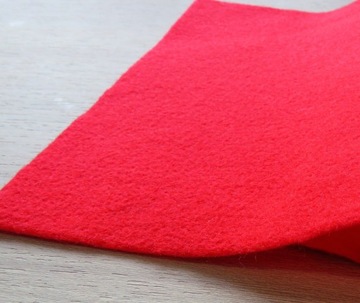 DYWAN CZERWONY NA ŚLUB DO KOŚCIOŁA OKOLICZNOŚCIOWY 10 MB SZEROKOŚĆ 150 CM
