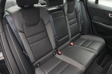 Volvo S60 II Sedan Facelifting 2.0 T4 DRIVE-E 190KM 2019 R-DESIGN__ 5 SZTUK W OFERCIE, zdjęcie 28