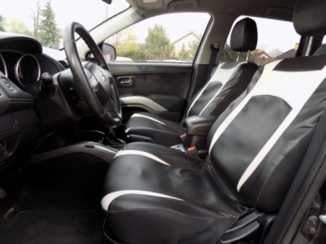 Mitsubishi Outlander II 2009 Mitsubishi Outlander BIALOLEKA 2.0 T.Diesel (170 KM) 4X4, 2009r. prod. K, zdjęcie 6