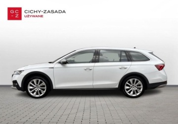 Skoda Octavia IV Kombi 2.0 TDI SCR 200KM 2022 Skoda Octavia 2.0TDI 200KM 4x4 Scout Matrix Hak ACC Ambiente Head-Up El.Fo, zdjęcie 1