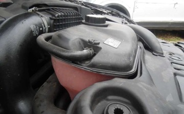 Jaguar XJ VII X351 Sedan SWB 3.0L V6D 600 275KM 2012 Jaguar XJ 2012r, 3.0 Diesel, AUTOMAT, Uszkodzony prawy bok, Jezdzi. 3.0, zdjęcie 32