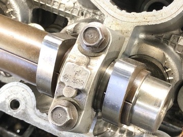 HLAVA LEVÝ SUBARU FORESTER II EJ204 2.0 158KM