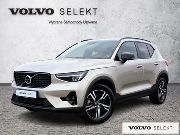 Volvo XC40 Crossover Facelifting 2.0 B4 197KM 2024 Volvo XC 40 FV23 Plus Dark B4 197+14KM ACC Harman