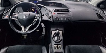 Honda Civic VIII Hatchback 3d 1.8 i-VTEC 140KM 2011 Honda Civic 1.8 benzyna 140KM cz.park. alufelgi klima autom. multifunkcja, zdjęcie 8