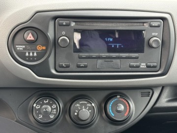 Toyota Yaris III Hatchback 5d Facelifting 2017 1.5 Dual VVT-iE 111KM 2018 Toyota Yaris 1,5-Dual-VVT-iE III (2011-2019) 1,5-D, zdjęcie 14