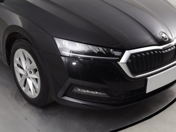 Skoda Octavia IV Kombi 2.0 TDI 150KM 2022 Skoda Octavia 2.0 TDI, Salon Polska, zdjęcie 20