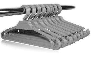 ДЕТСКАЯ РАЗНОЦВЕТНАЯ ВЕШАЛКА ДЛЯ ОДЕЖДЫ НАБОР ОДЕЖДЫ ДЛЯ МАЛЬЧИКОВ