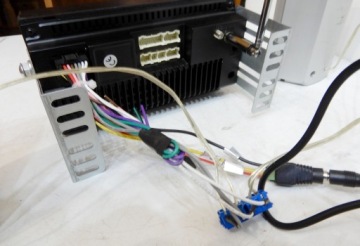 Набор элементов для магнитолы 2 DIN с Android дома.