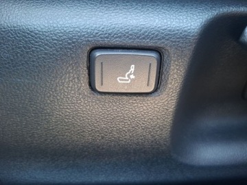 Toyota Corolla XII Sedan 1.8 Hybrid 122KM 2020 Toyota Corolla 1.8 Hybrid Comfort Seria E21 (2019-, zdjęcie 22
