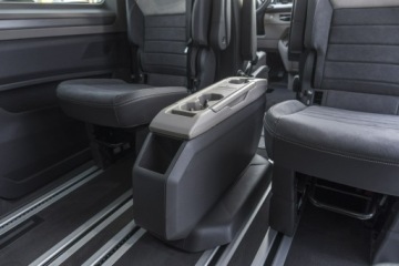 Volkswagen Multivan T7 Van L1 2.0 TDI 150KM 2026 Volkswagen VW Multivan EDITION L2 2.0 TDI 150 KM DSG OD RĘKI, zdjęcie 23