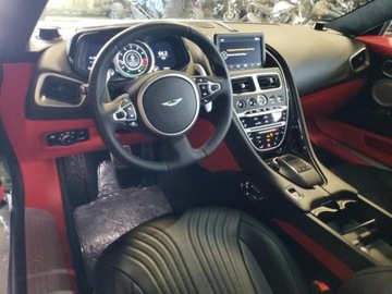 Aston Martin DB11 Coupe 4.0 V8 503KM 2021 Aston Martin DB11 2021, 4.0L, V8, od ubezpieczalni 4.0 Benzyna 503KM, zdjęcie 7