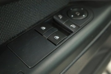 Opel Zafira B 1.6 Twinport ECOTEC 105KM 2007 Opel Zafira 1.6, 7 miejsc, Klima, Klimatronic, zdjęcie 15