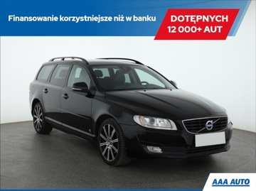 Volvo V70 III Kombi Facelifting 2.0 D4 DRIVE-E 181KM 2016 Volvo V70 D4, 178 KM, Automat, Skóra, Navi, Xenon