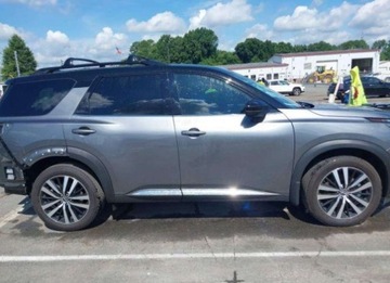 Nissan Pathfinder III 2024 Nissan Pathfinder 2024, 3.5L, PLATINUM, od ubezpieczalni 3.5 Benzyna 284KM, zdjęcie 3