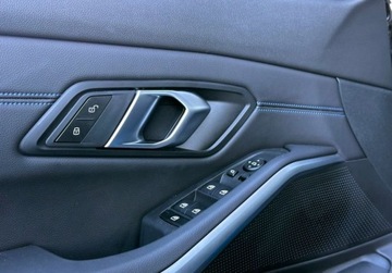 BMW Seria 3 G20-G21 Limuzyna 2.0 318i 156KM 2024 BMW Seria 3 BMW 318i Sedan m-pakiet head-up shadow-line Service Inclusive, zdjęcie 9
