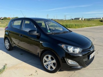 Hyundai i20 I Hatchback 5d Facelifting 1.4 CVVT 100KM 2015 Hyundai i20 Piekny i 20 1.3benzyna klimatronic 1.2 Benzyna 84KM, zdjęcie 10