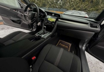 Honda Civic X Hatchback 5d Facelifting 1,0 VTEC TURBO 126KM 2020 Honda Civic 1.0 TURBO kamera 126KM gwarancja bezwypadkowy MANUAL 101.000, zdjęcie 14