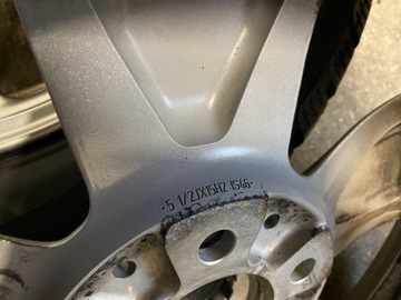 KOLA RÁFKY MINI F55 F56 F57 PNEUMATIKY ZIMNÍ 175/65R15 PIRELLI + ČIDLA