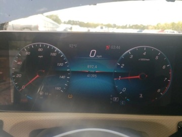 Mercedes Klasa A W177/V177 2020 Mercedes-Benz Klasa A 2020 Mercedes-Benz A 220 4MATIC 2.0 Benzyna 188KM, zdjęcie 9