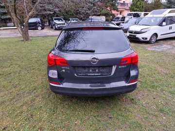 Opel Astra J Sports Tourer Facelifting 1.4 Turbo ECOTEC 120KM 2014 Opel Astra 1.4 Turbo Energy 120KM 2014r, zdjęcie 16