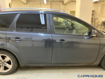 Ford Focus II Focus C-Max 1.8 i 16V 125KM 2009 Ford Focus 1.8i Klimatronik Navi Bezwypadkowy 1.8 Benzyna 125KM, zdjęcie 7