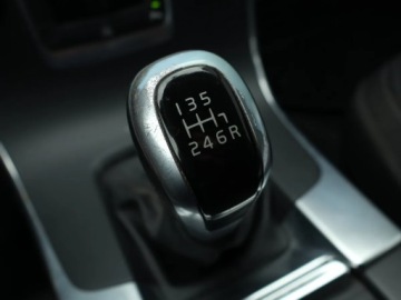 Volvo S60 II Sedan Facelifting 2.0 D4 DRIVE-E 181KM 2014 Volvo S60 D4, 178 KM, Navi, Klima, Klimatronic, zdjęcie 15
